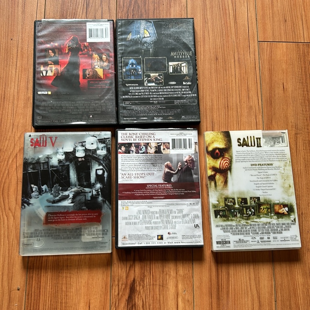 Horror‎ DVDs Lot of 5 Saw 11 & V, The Amityville Horror and Carrie - Picture 2 of 3
